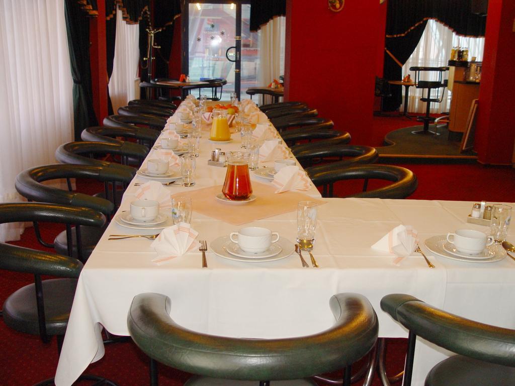 Hotel 222 Poznań Kültér fotó