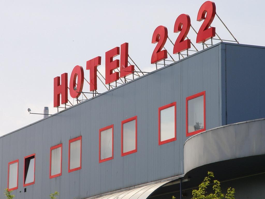Hotel 222 Poznań Kültér fotó